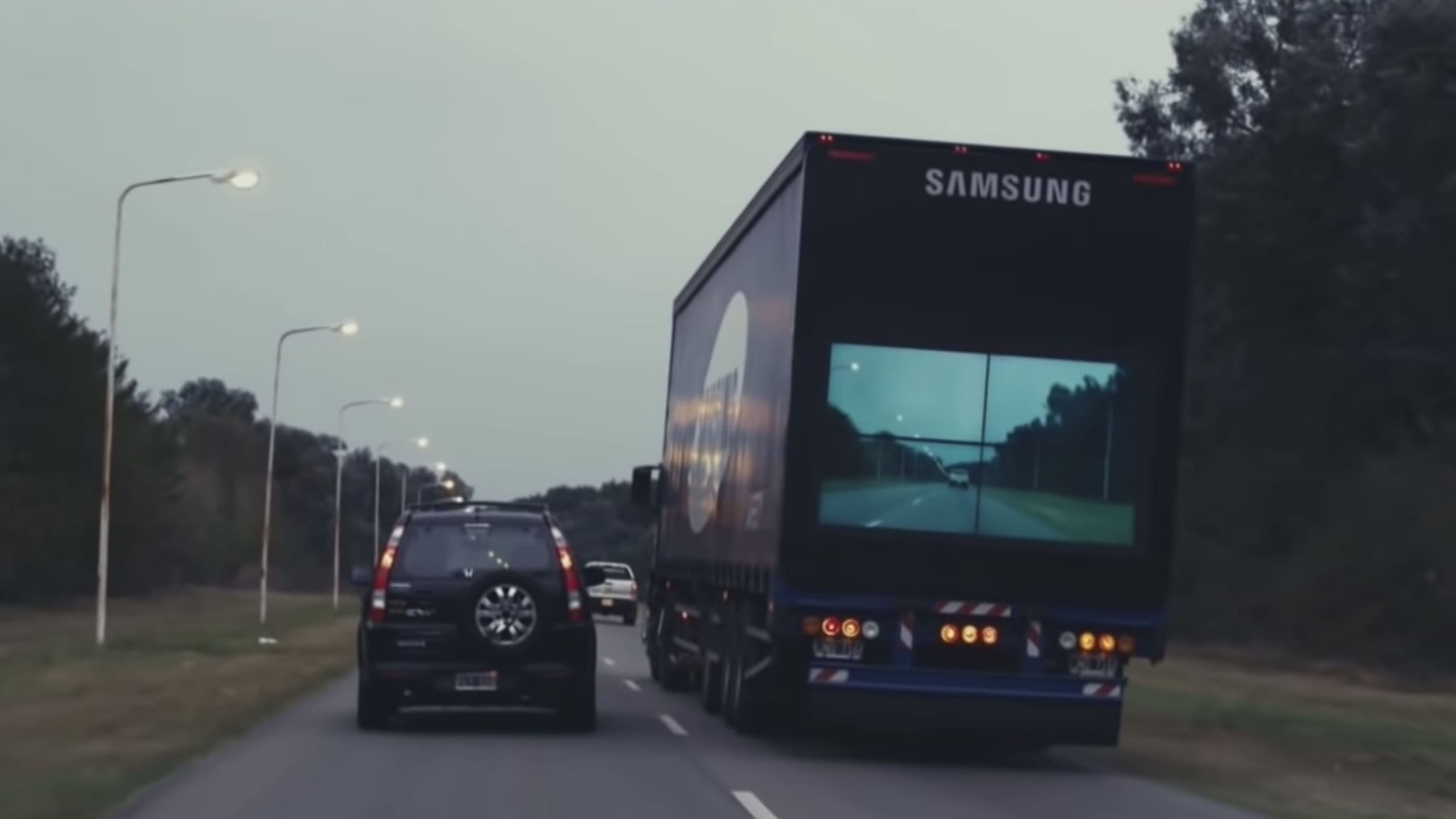 Samsung - Safety truck